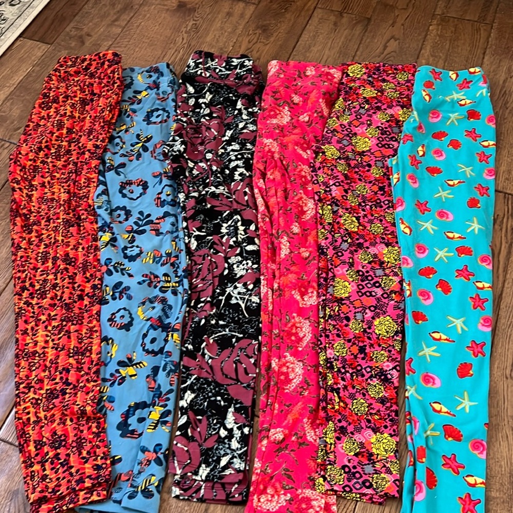 NWOT LuLaRoe bundle OS. Smoke free home.